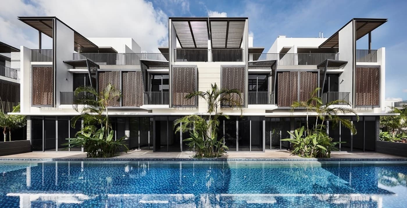 Cluster house development with swimming pool, modern landed units sharing communal facilities in Singapore